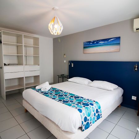 Hotel Bel Azur Six-Fours-les-Plages Εξωτερικό φωτογραφία